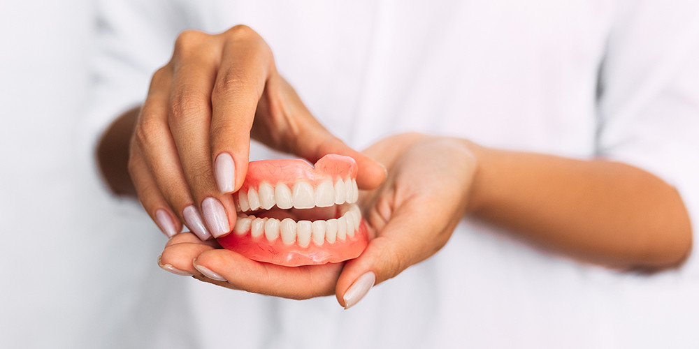 Tips to Stay Prepared for a Dental Implants Treatment